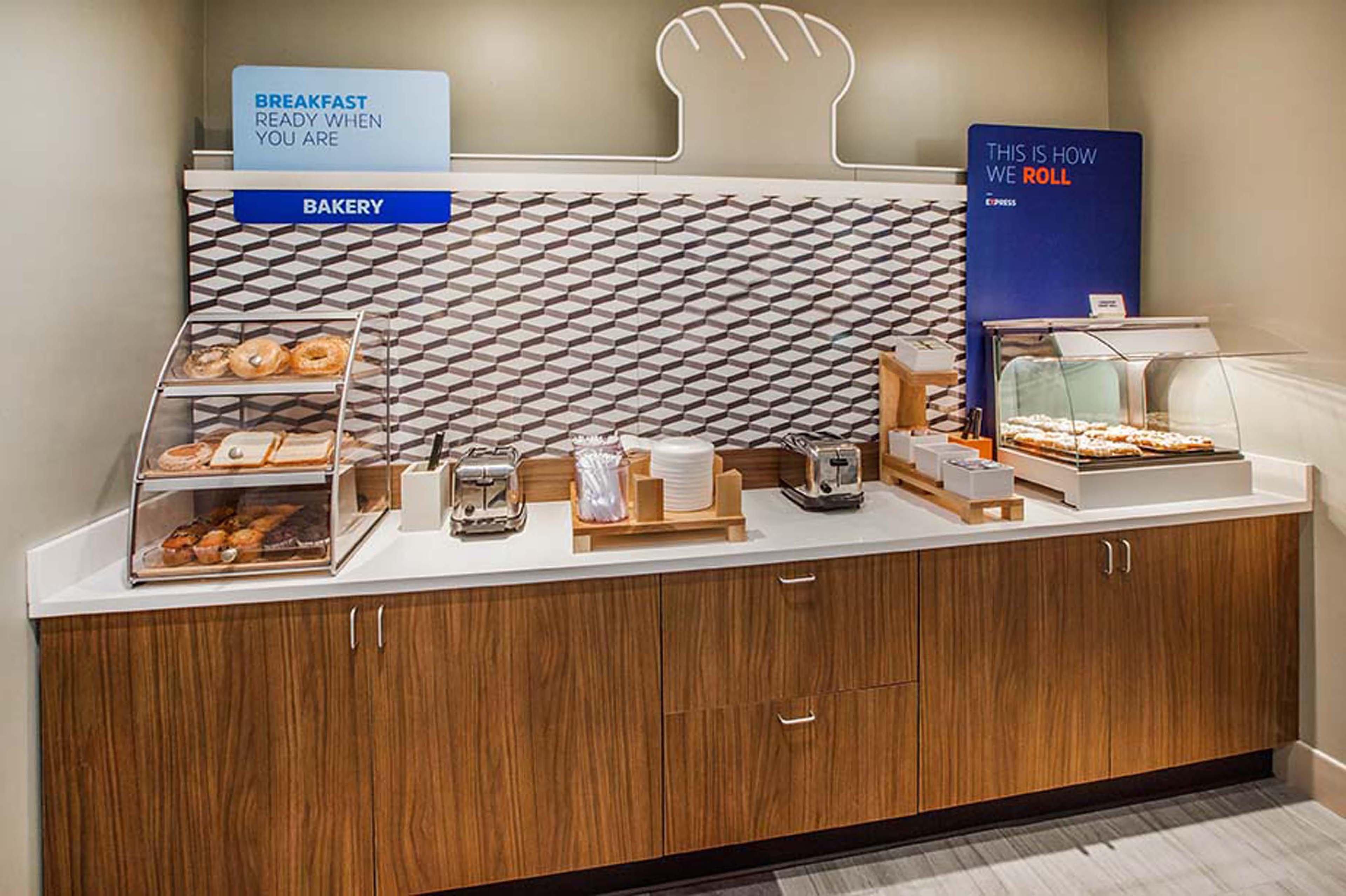 Holiday Inn Express Memphis Medical Center - Midtown By Ihg Ngoại thất bức ảnh