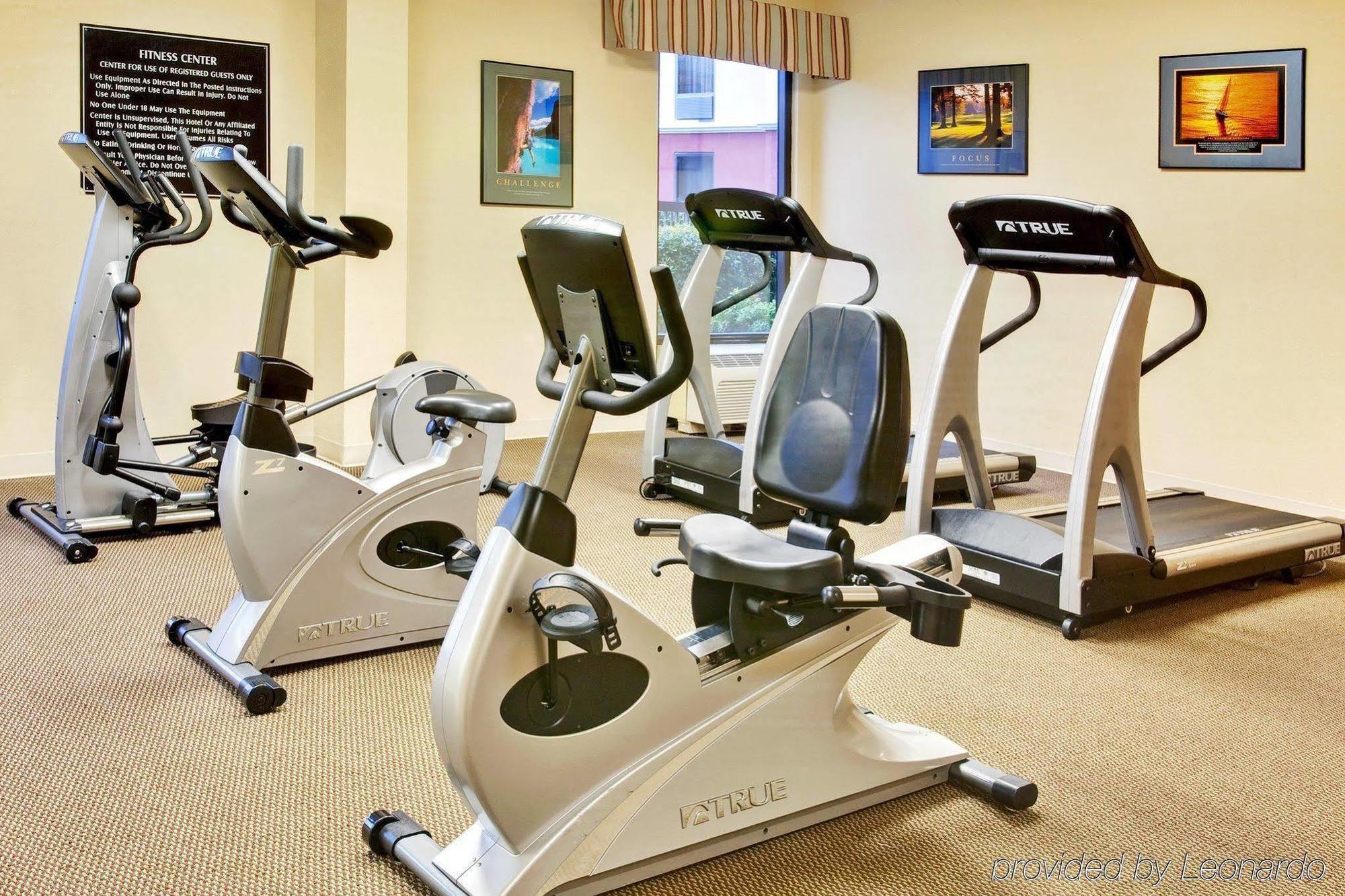 Holiday Inn Express Memphis Medical Center - Midtown By Ihg Ngoại thất bức ảnh
